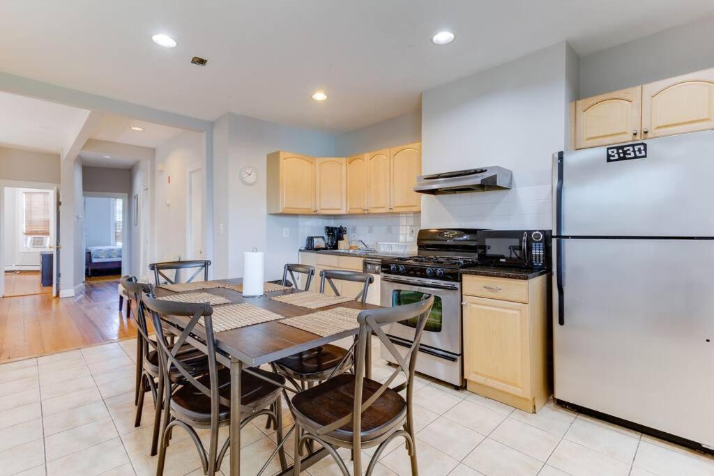 New! Boston Condo Near Mbta, 3Mi To Fenway ! Luaran gambar